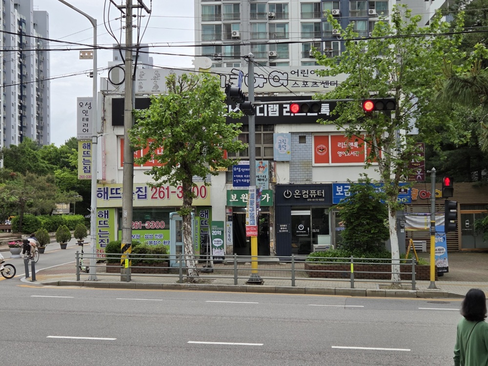 01.jpg